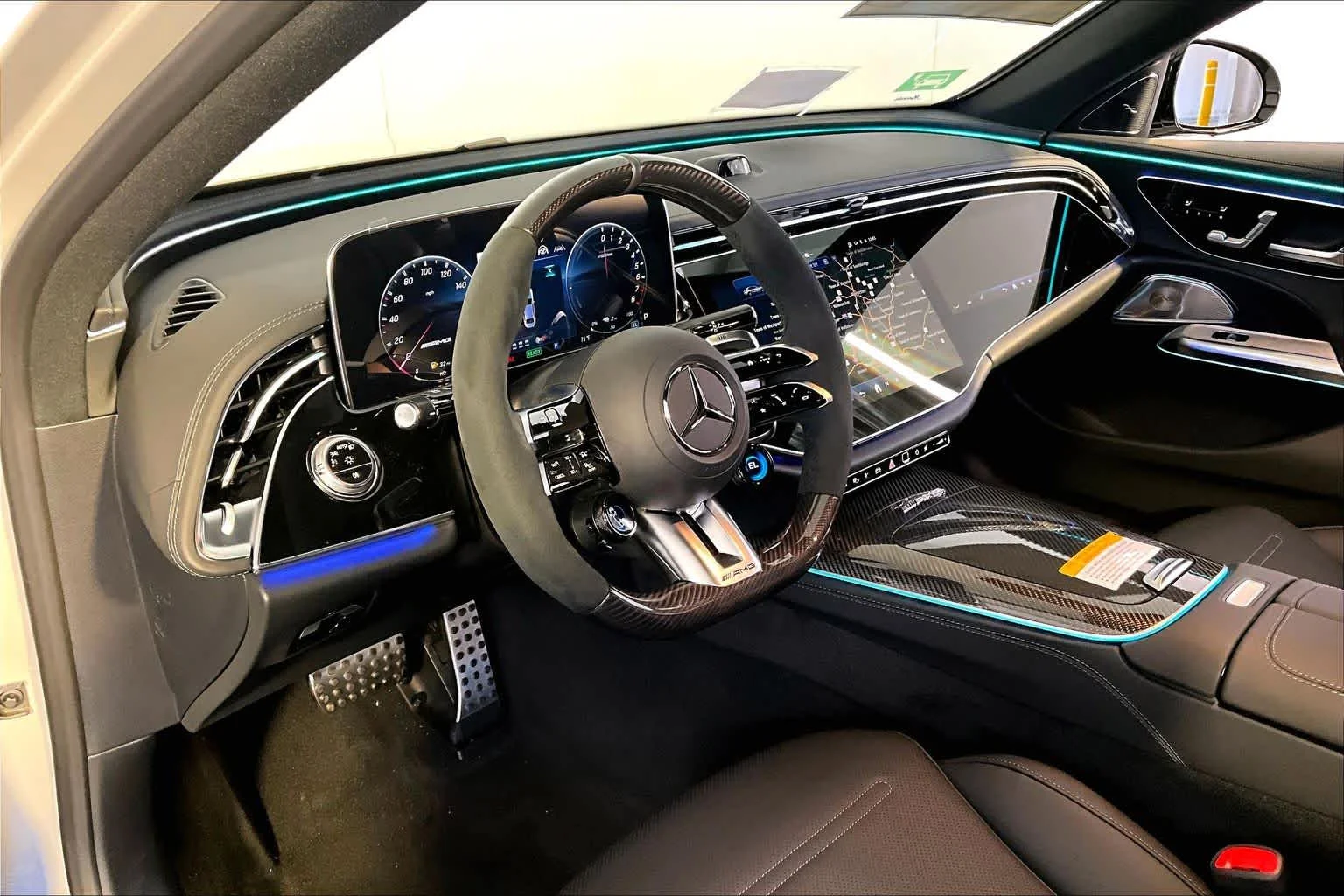 New 2026 MANUFAKTUR Alpine Grey Mercedes-Benz AMG® E 53 E image 9