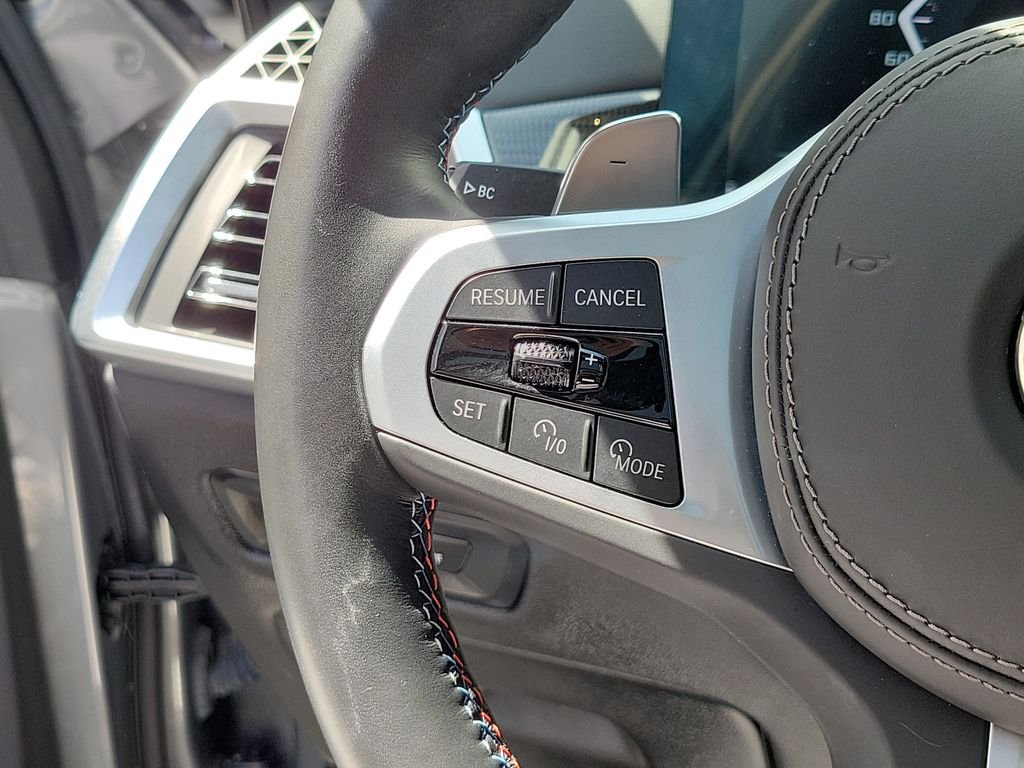 Used 2025 Gray BMW M60i image 27
