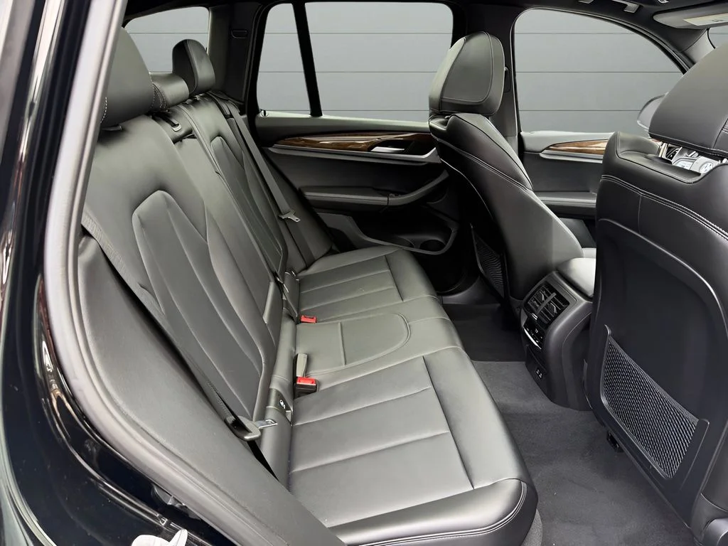 Used 2023 Black BMW xDrive30i image 26