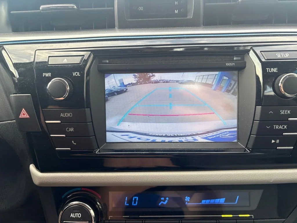 Used 2016 Silver Toyota LE image 20