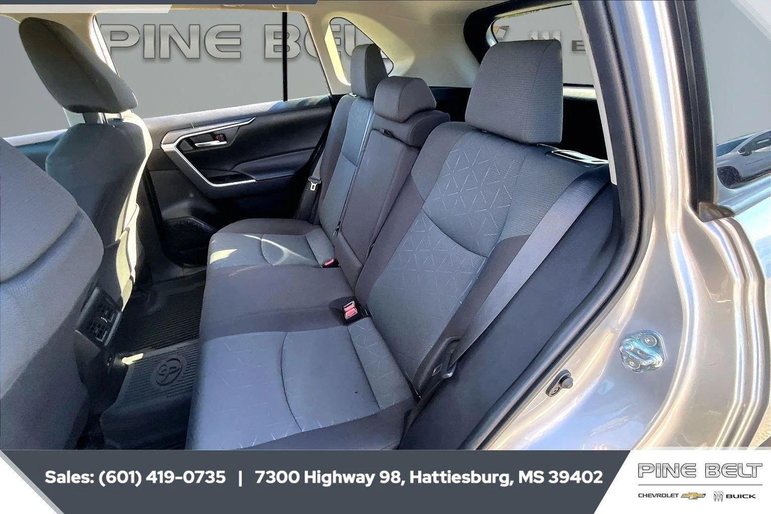 Used 2024 Silver Sky Metallic Toyota XLE image 19