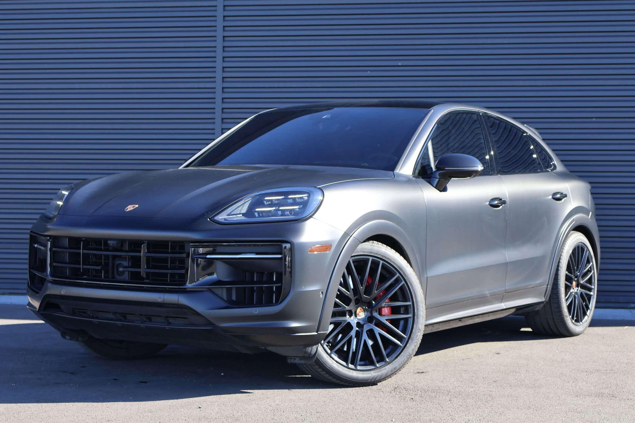 2025 Porsche Cayenne Coup GTS