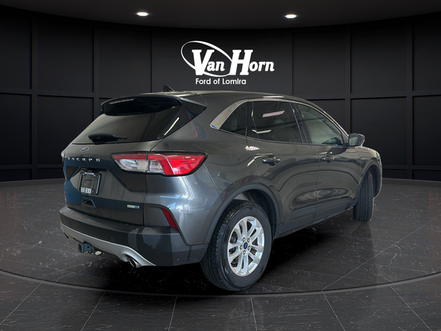 Used 2020 Magnetic Metallic Ford SE image 7
