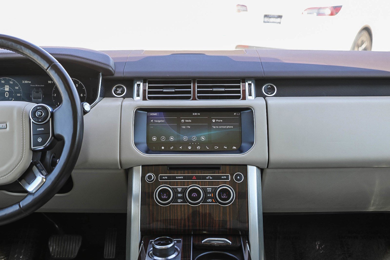 Used 2017 Indus Silver Land Rover HSE image 12