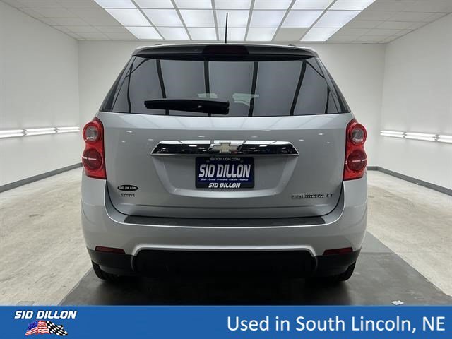 Used 2015 Silver Ice Metallic Chevrolet LT image 4