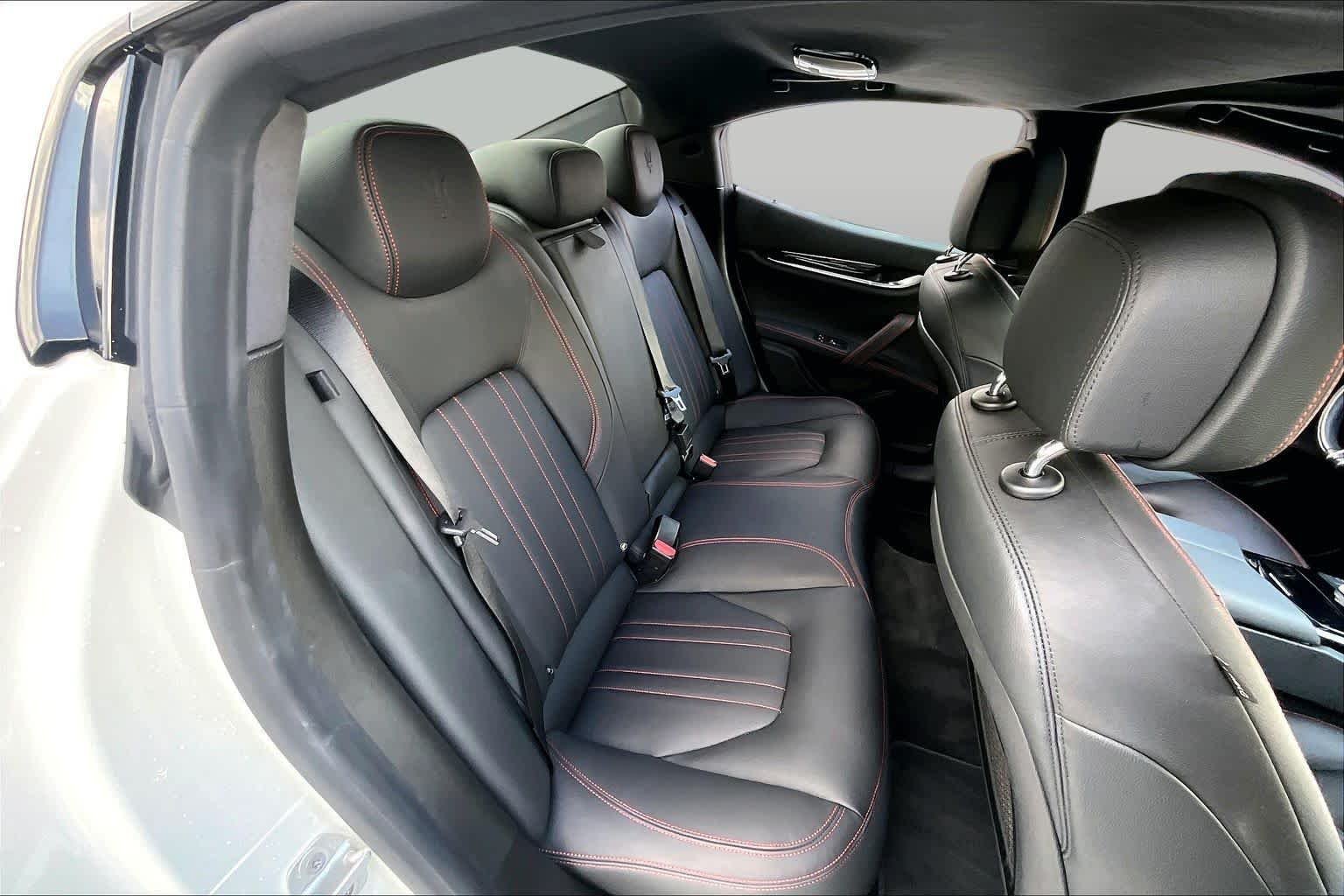 Used 2022 Bianco Maserati Modena image 19