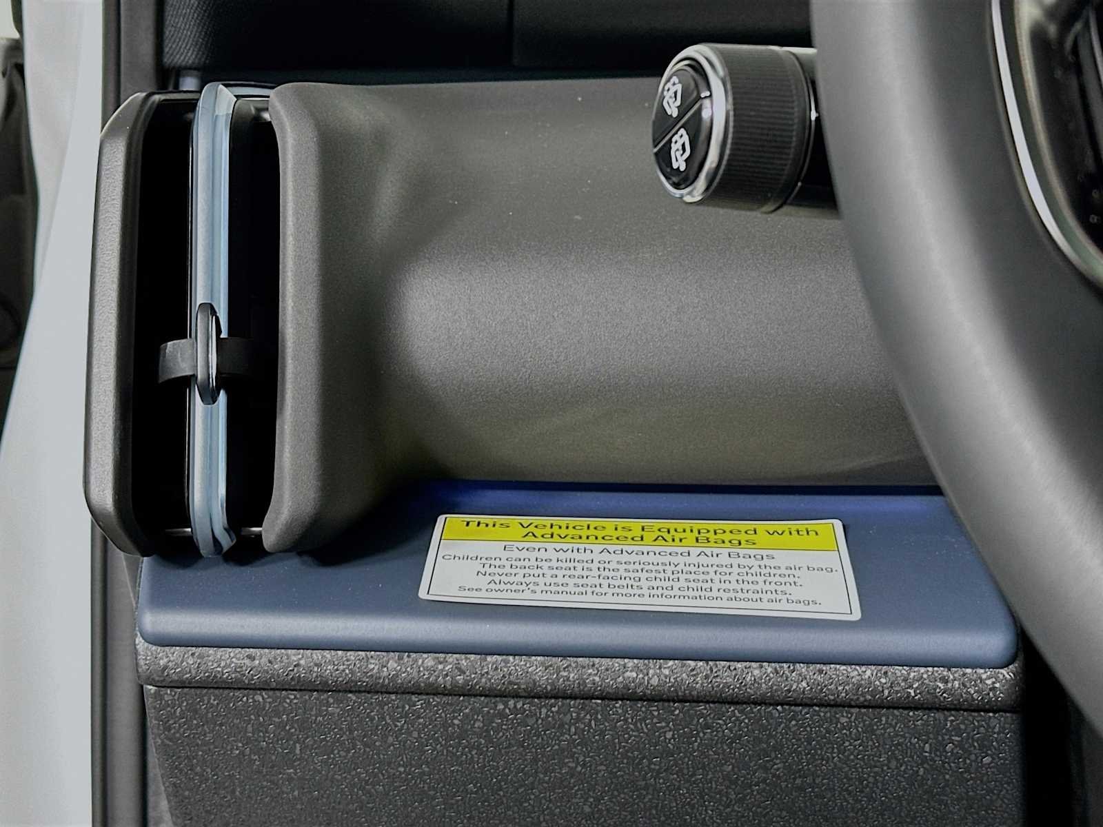 2025 Volvo EX30 Ultra - Photo 10