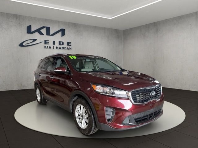 Used 2019 Purple Kia LX image 1