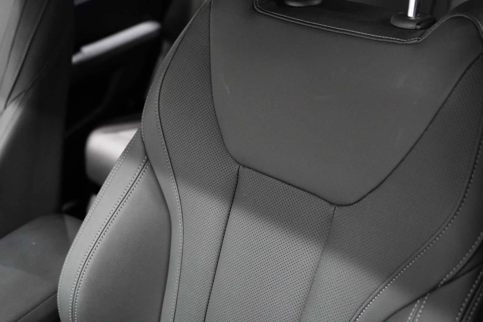 Certified Used 2024 Jet Black BMW xDrive30i image 12
