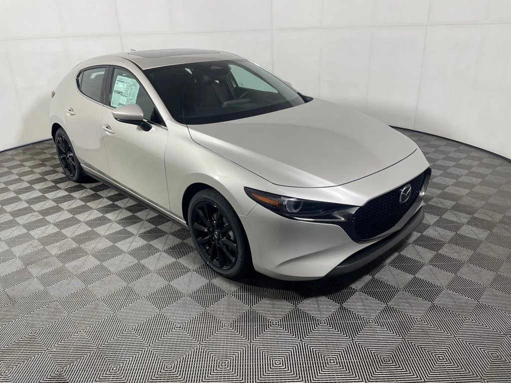 2026 Mazda CX-3 Premium MT 5-Door SKYACTIV's photo