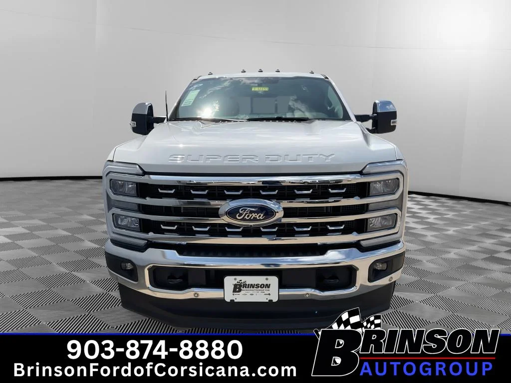 New 2026 Oxford White Ford LARIAT image 2