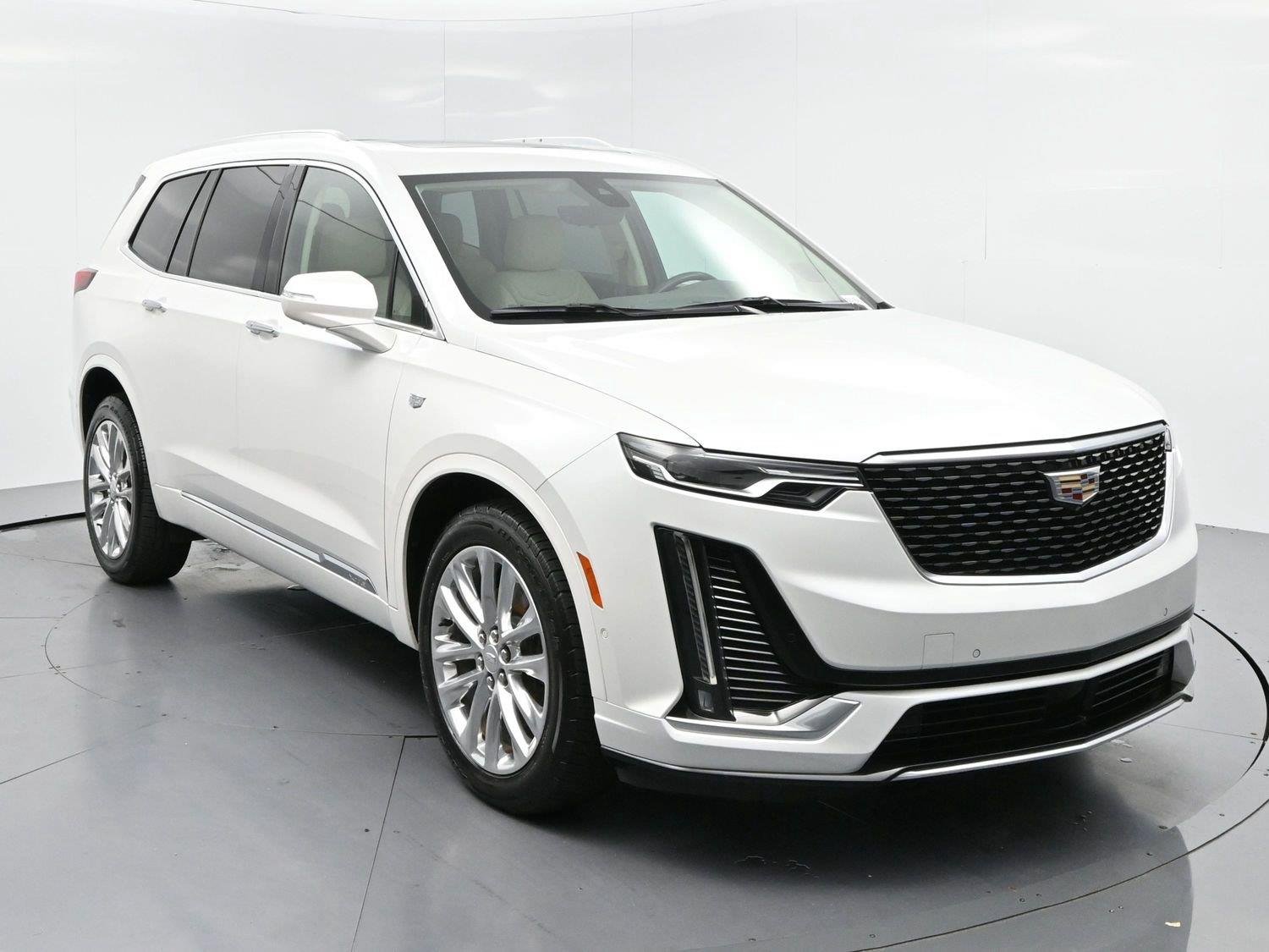 Used 2020 CRYSTAL WHITE TRICOAT Cadillac AWD Premium Luxury image 2