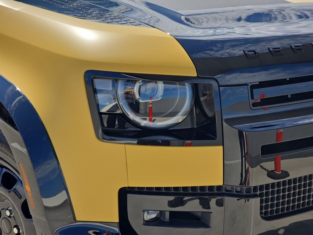 New 2026 Deep Sandglow Yellow Land Rover Trophy Edition Deep Sandglow image 33