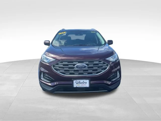 Used 2021 Red Ford SEL image 10