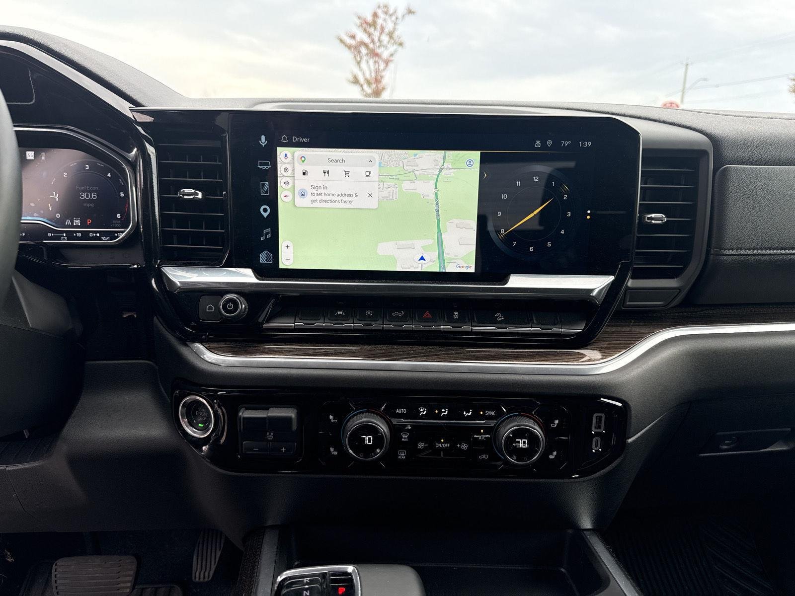 Used 2025 Summit White Chevrolet RST image 13