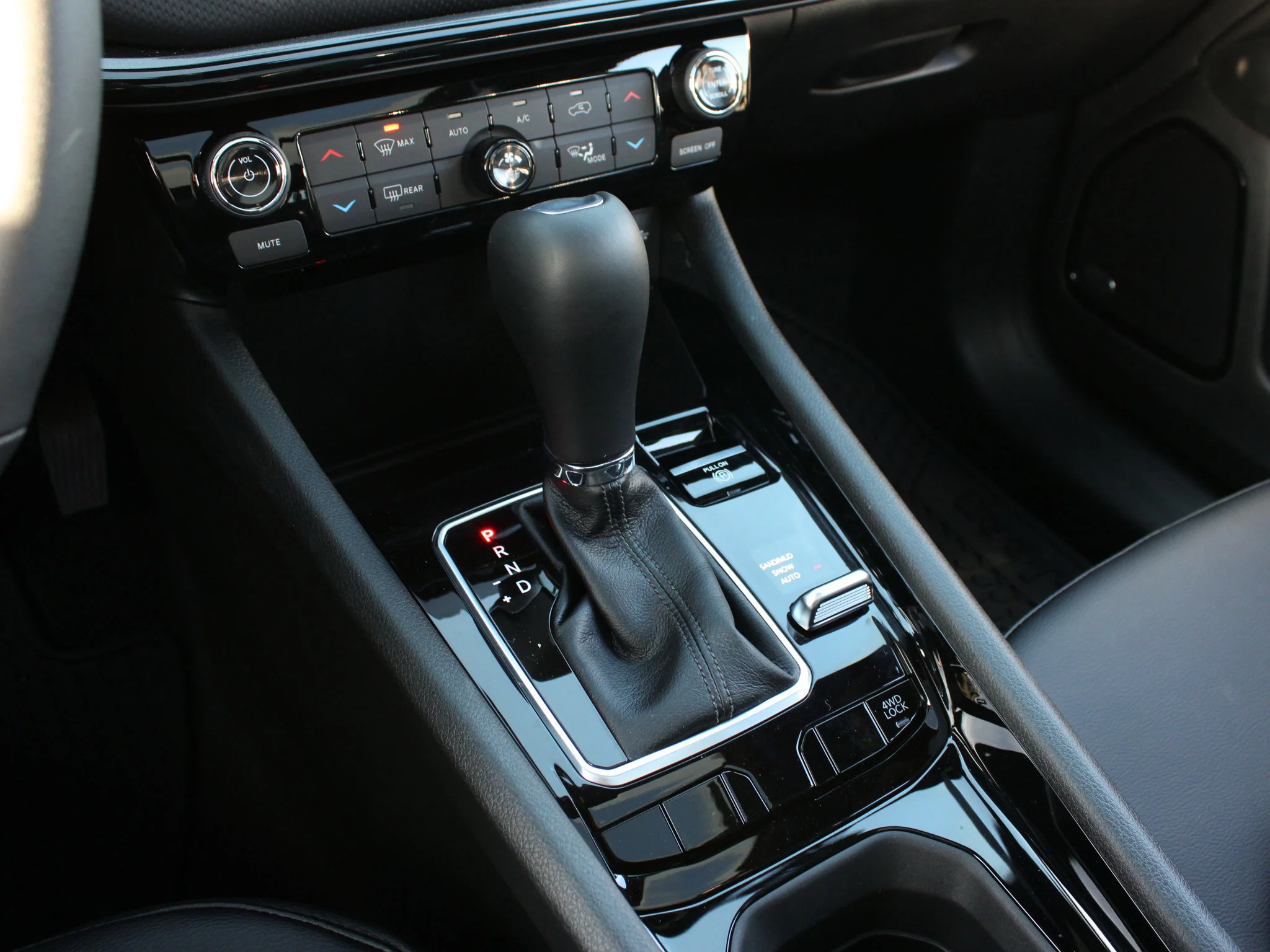 New 2026 White Jeep North* image 20