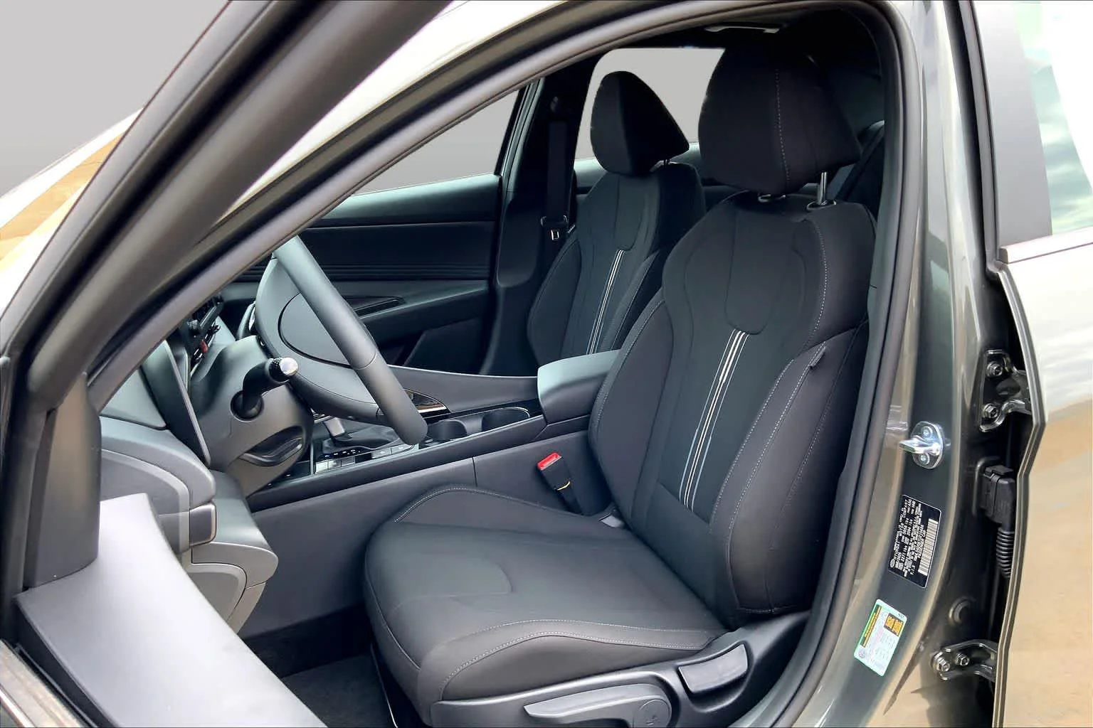 Certified Used 2026 Amazon Gray Hyundai SEL Sport Premium image 7