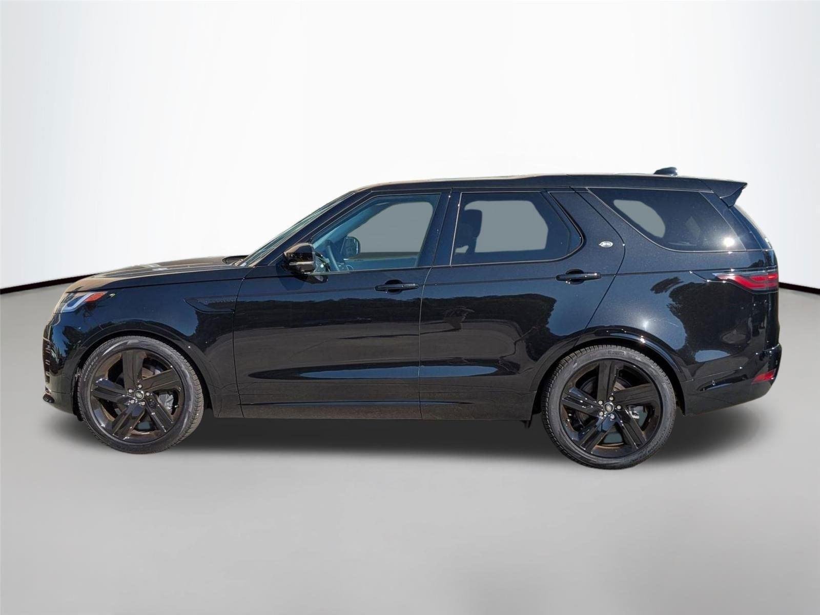Used 2025 Santorini Black Metallic Land Rover Dynamic SE image 8