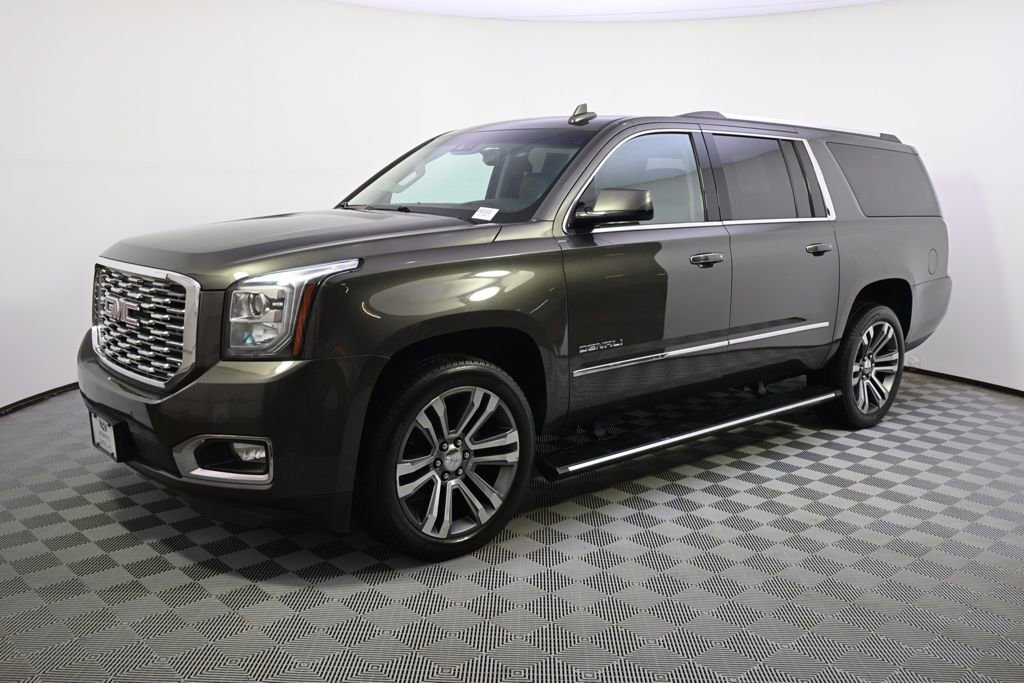 Used 2019 GMC Yukon XL Denali with VIN 1GKS2HKJ7KR203333 for sale in Minneapolis, Minnesota