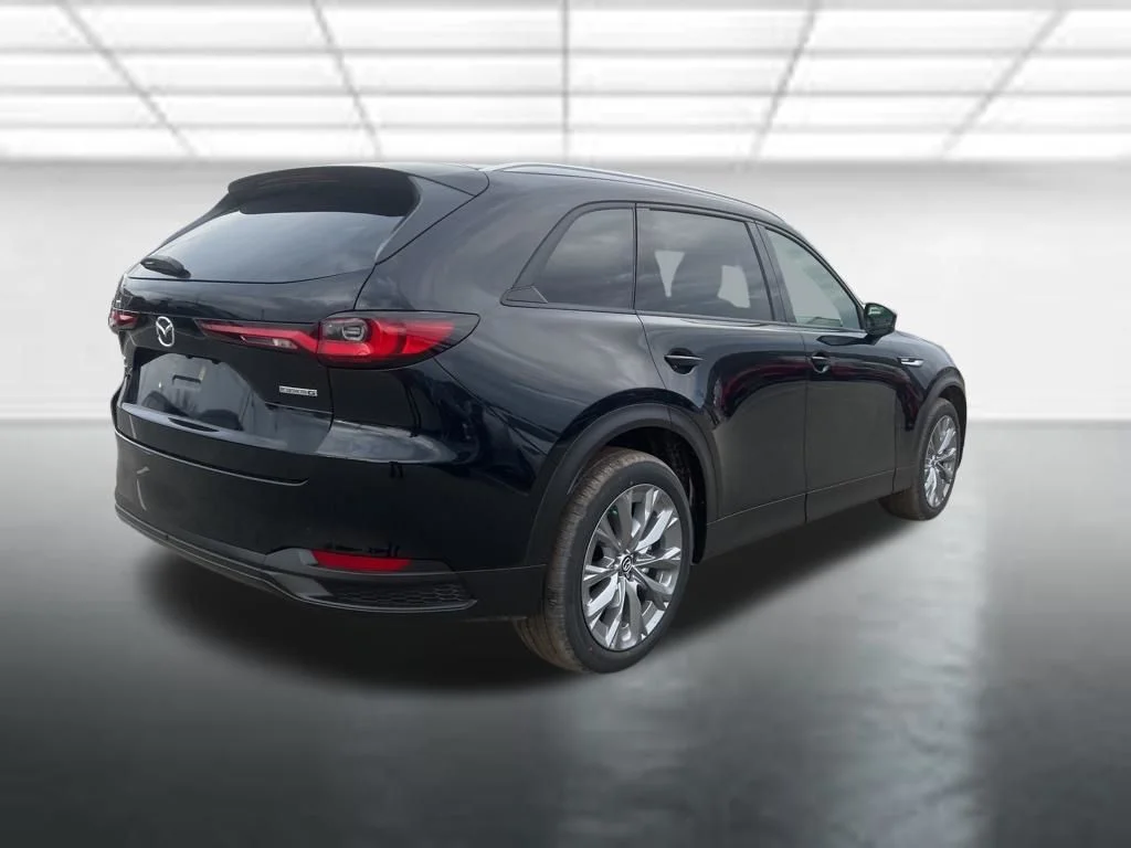 New 2026 Black Mazda 3.3 Turbo Preferred image 3