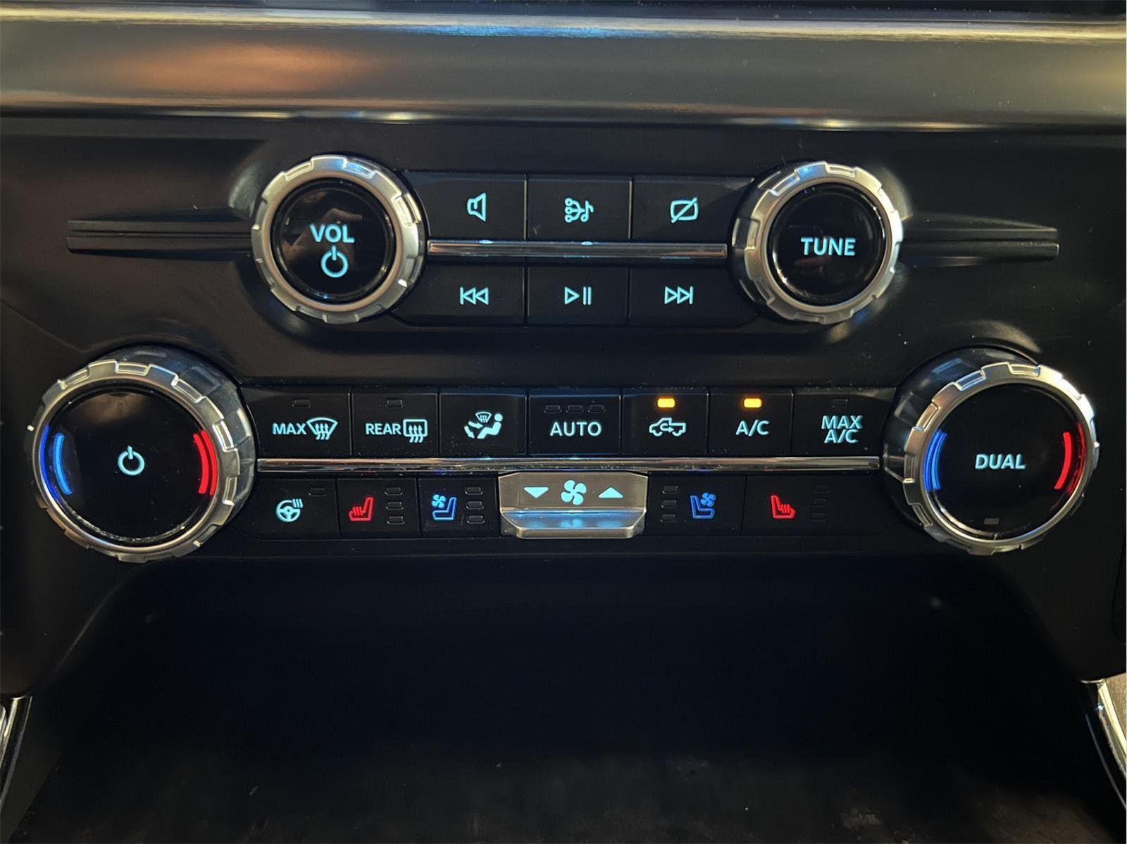 Used 2023 Carbonized Gray Ford LARIAT image 25