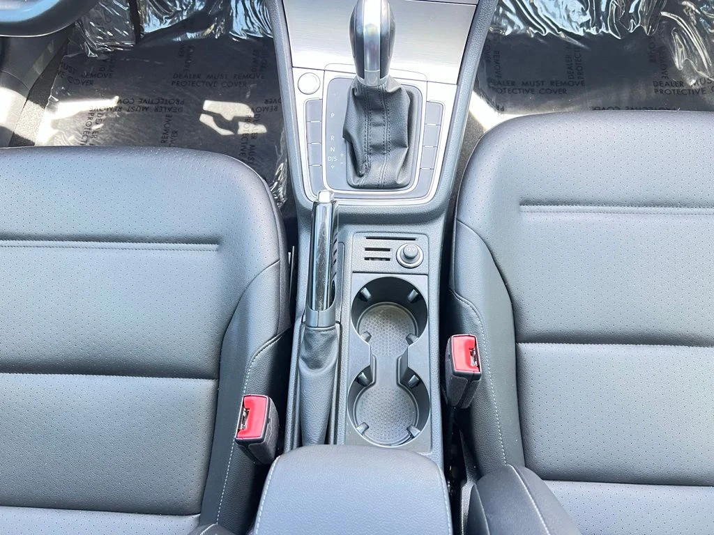 Used 2017 White Volkswagen S image 24