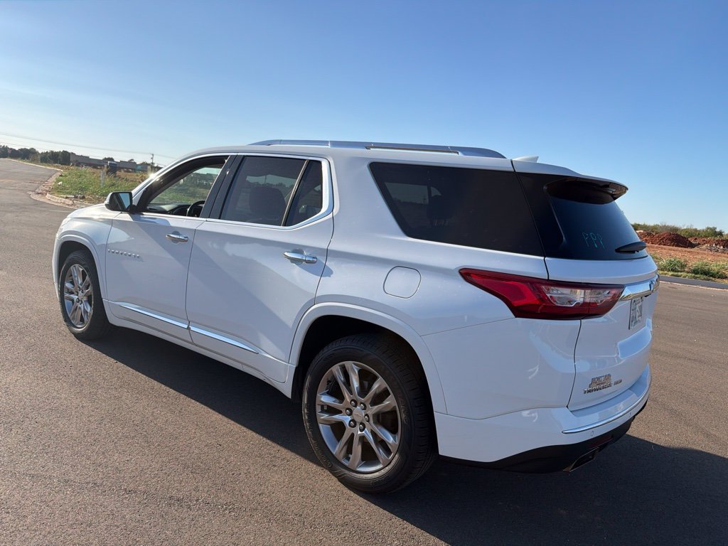 Used 2019 Summit White Chevrolet High Country image 6