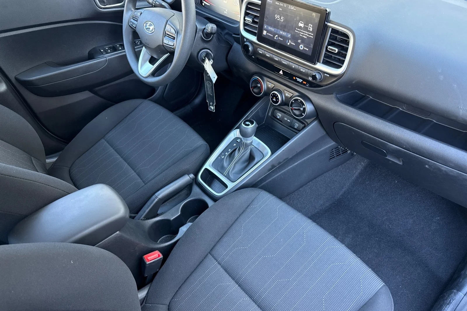 Used 2026 Green Hyundai SE image 16
