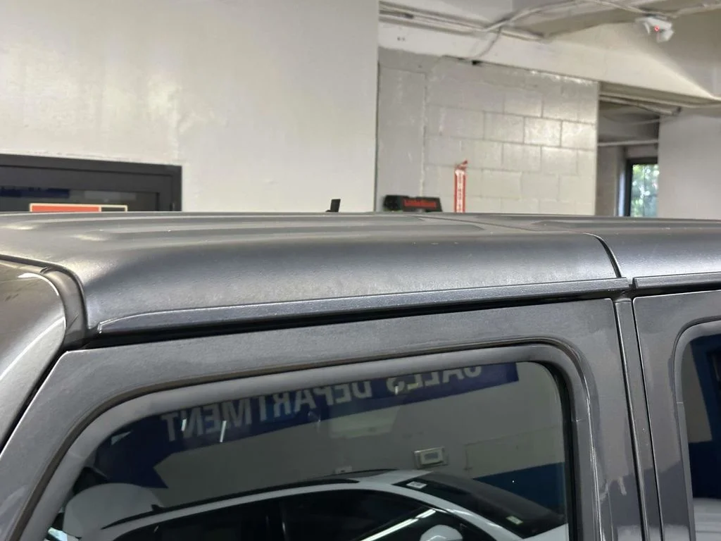 Used 2018 Gray Jeep Unlimited Sport S image 30