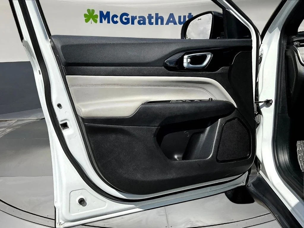 2025 Jeep Compass Limited - Photo 23