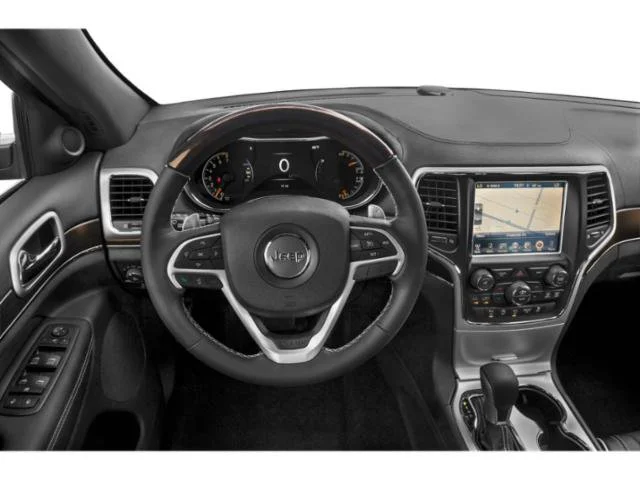 Used 2015 Billet Silver Metallic Clearcoat Jeep Overland image 10