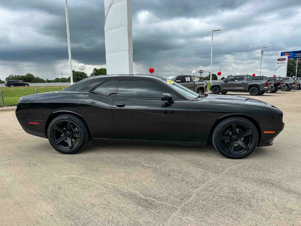 Used 2016 Dodge Challenger SXT with VIN 2C3CDZAG1GH119350 for sale in Temple, TX