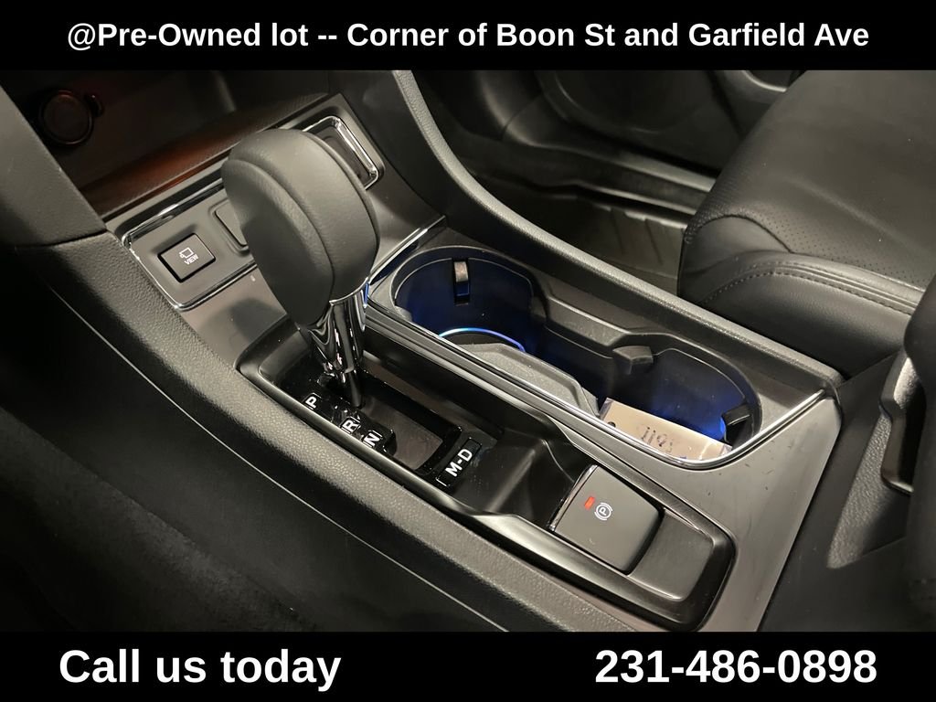 Used 2025 Black Subaru Onyx Edition Touring image 24