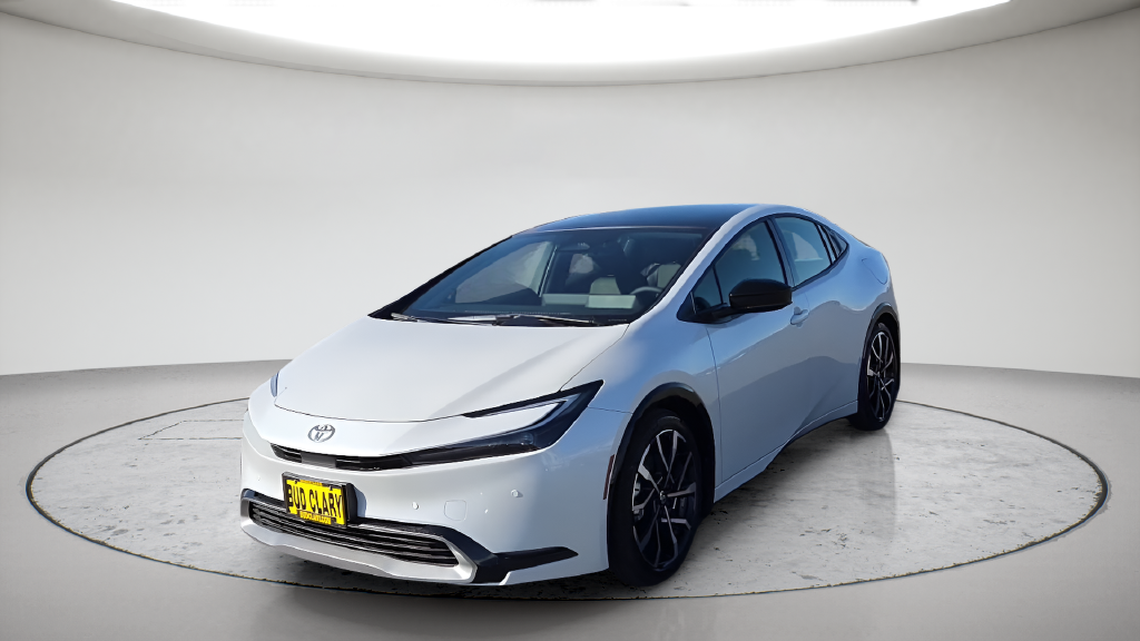 New 2027 Wind Chill Pearl Toyota XSE image 1