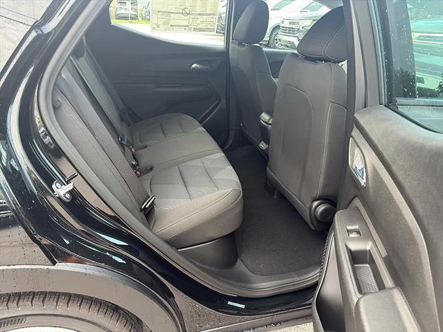 2027 Chevrolet Bolt LT - Photo 13