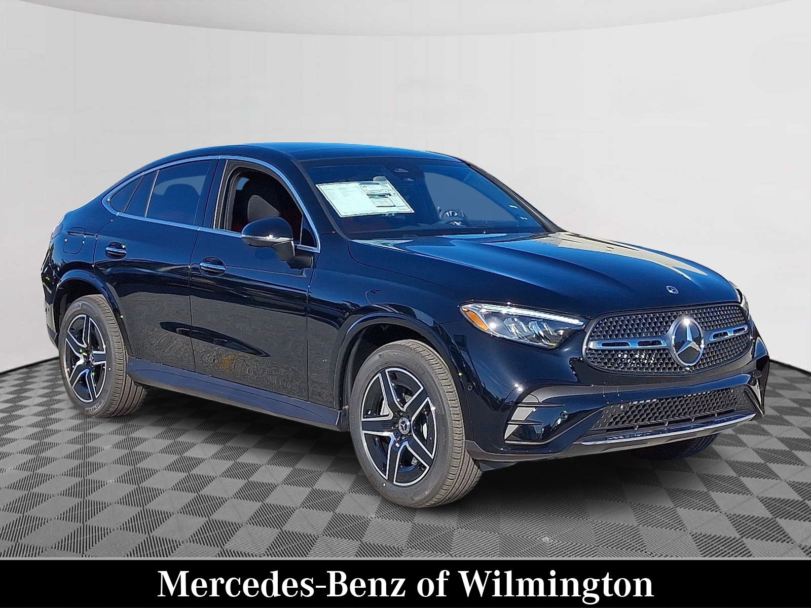 New 2026 Black - 040 Mercedes-Benz 4MATIC® Coupe image 1