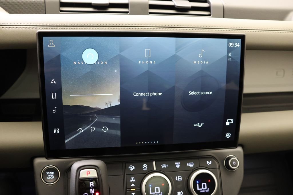 New 2026 Woolstone Green Land Rover S image 20