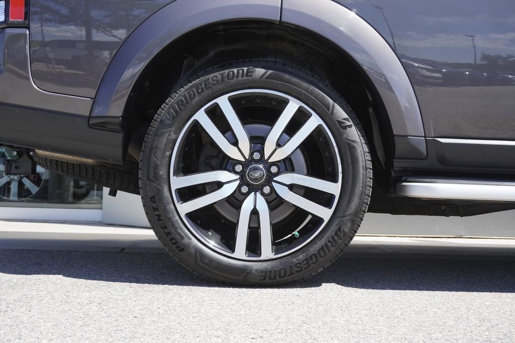 Used 2016 Gray Land Rover HSE image 34