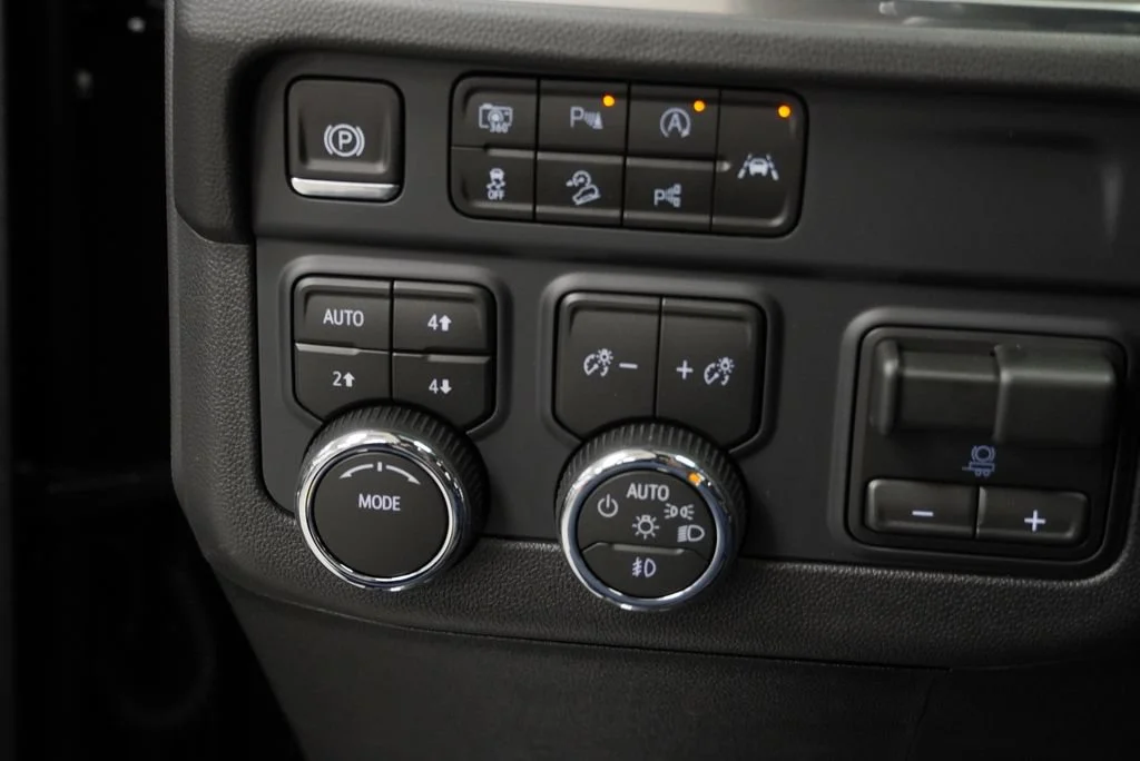 New 2026 Black Chevrolet High Country image 23