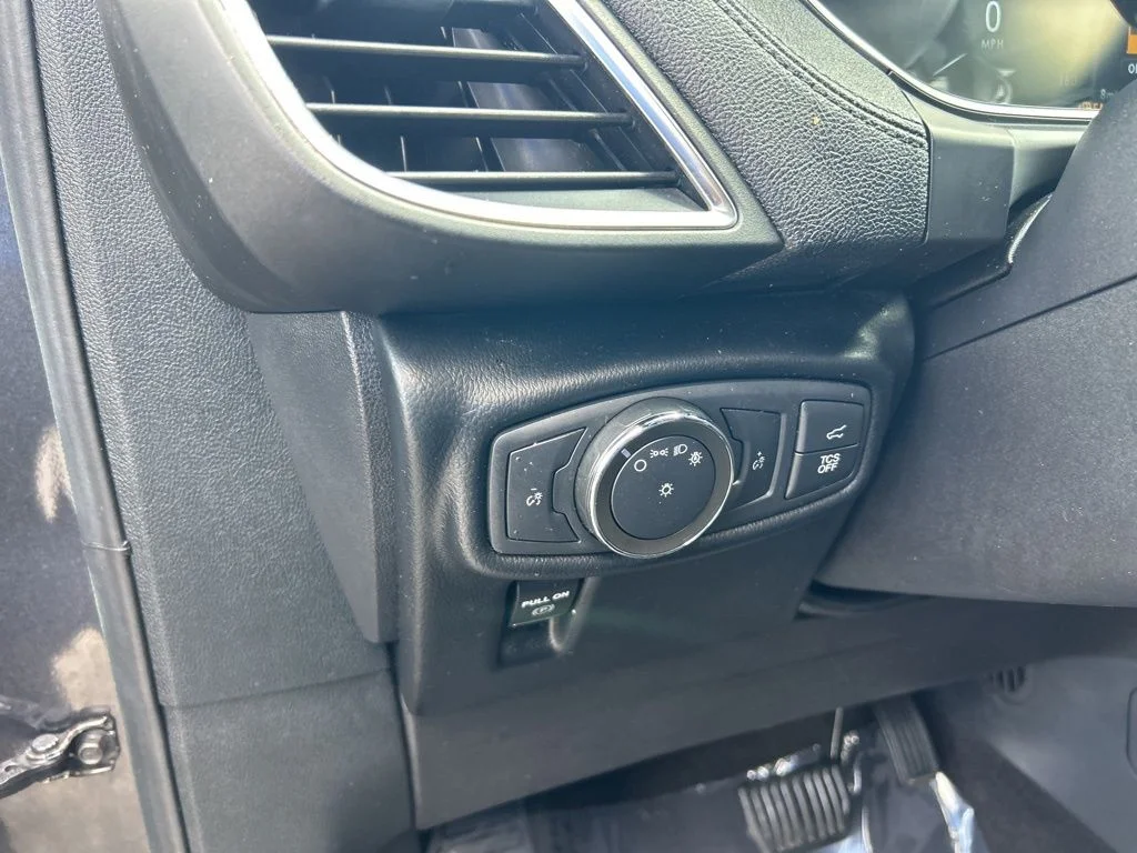 Used 2020 Gray Lincoln Standard image 39
