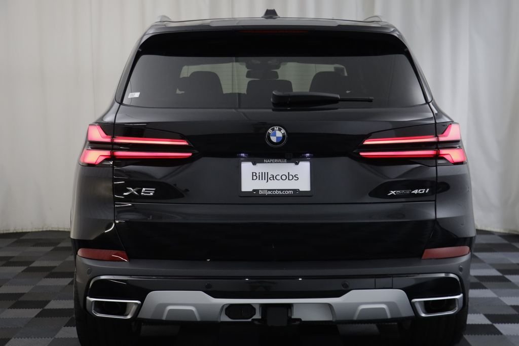 New 2026 Black Sapphire Metallic BMW xDrive40i image 16