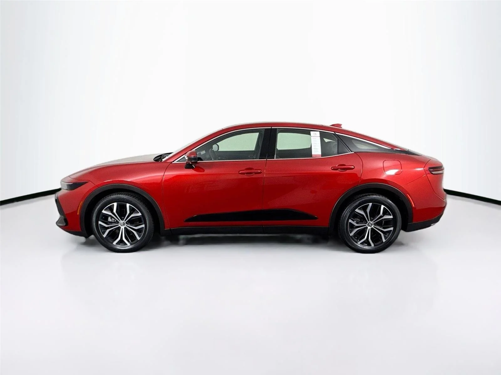 2023 Toyota Crown Limited - Photo 14