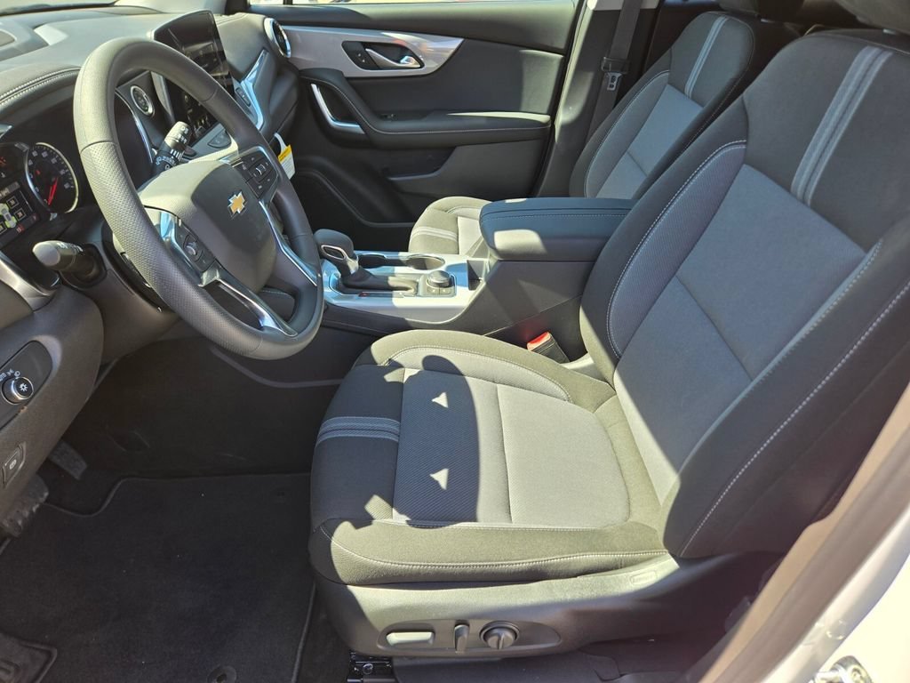 New 2026 Summit White Chevrolet 2LT image 6
