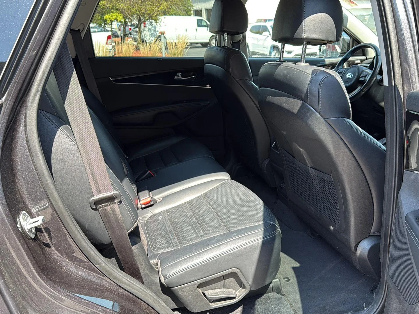 Used 2018 Platinum Graphite Kia EX V6 image 10