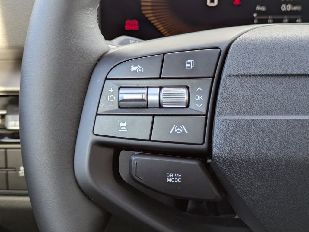 New 2026 Glacial White Pearl Kia LX image 23
