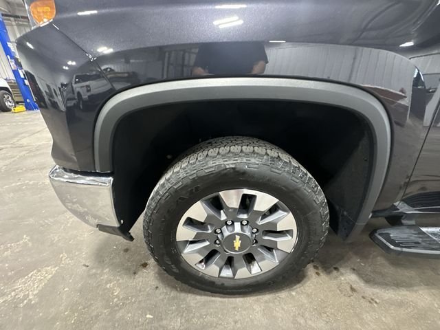 Used 2024 Gray Chevrolet LT image 23