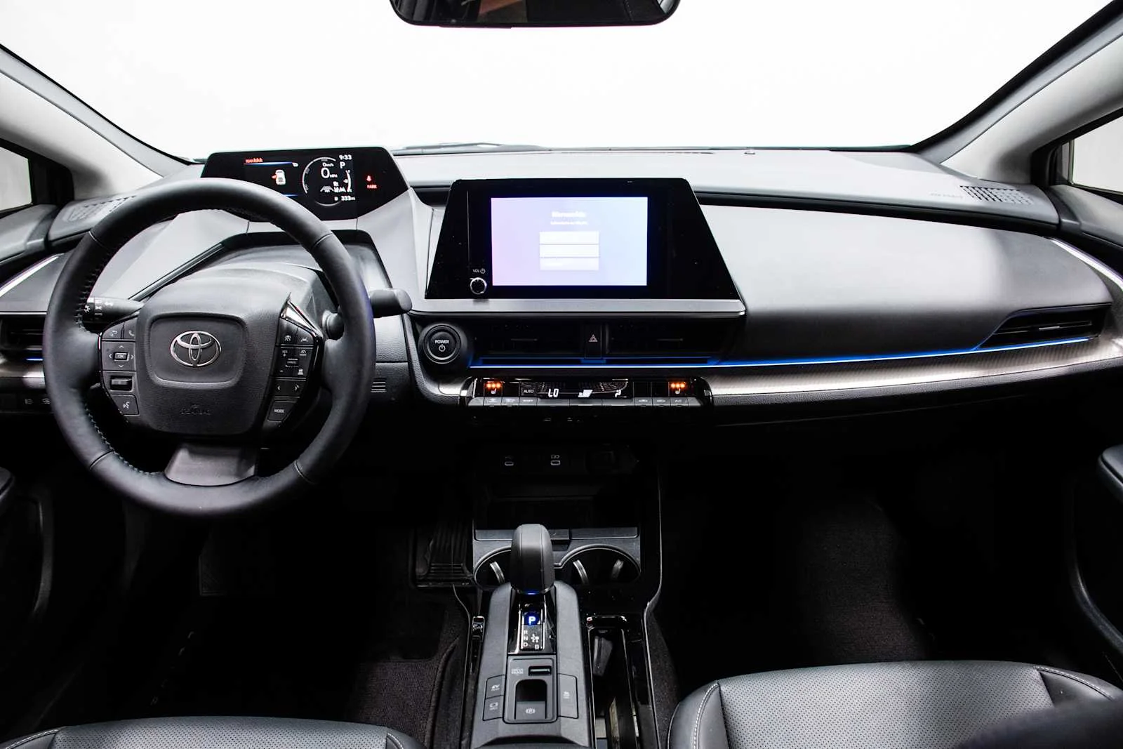 Used 2024 Guardian Gray Toyota XLE image 17
