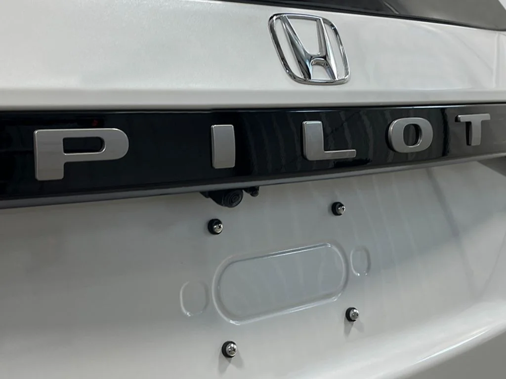 New 2026 Platinum White Pearl Honda Elite image 7