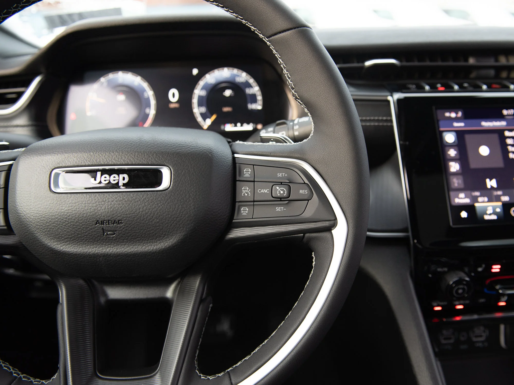 New 2025 White Jeep Altitude* image 13