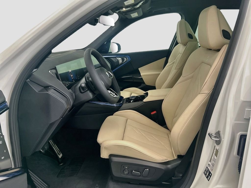 New 2026 Alpine White BMW 30 xDrive image 18